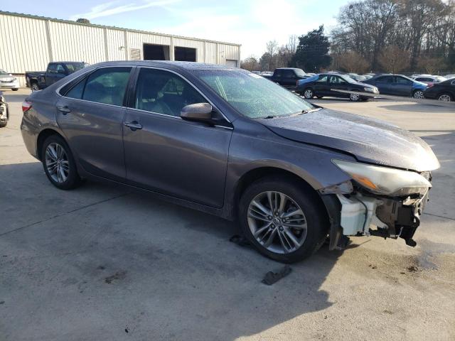 4T1BF1FK9GU117791 - 2016 TOYOTA CAMRY LE GRAY photo 4