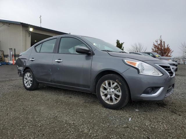 3N1CN7AP7HL905680 - 2017 NISSAN VERSA S 灰色 照片 4