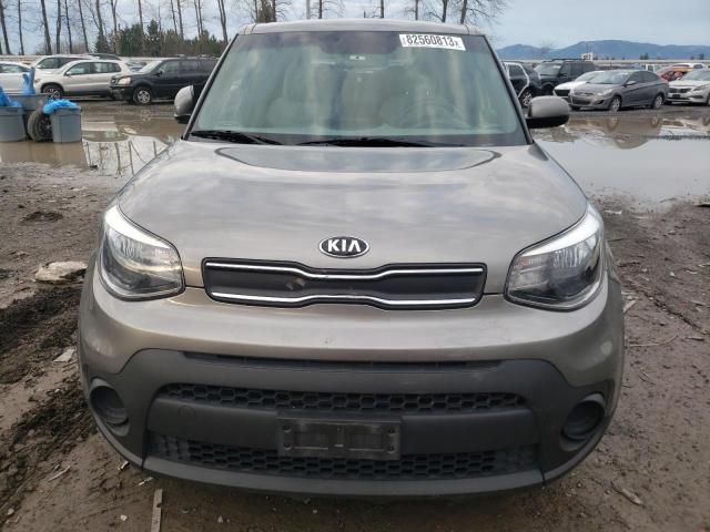 KNDJN2A2XH7473022 - 2017 KIA SOUL GRAY photo 5