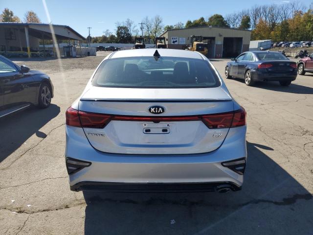 3KPF54ADXLE208645 - 2020 KIA FORTE EX Gümüş foto 6