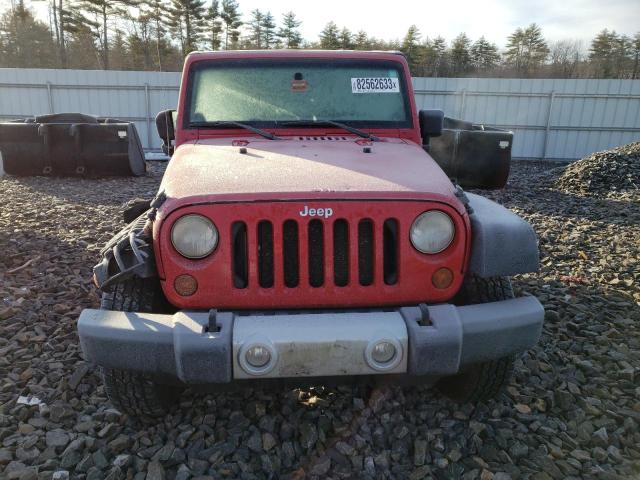 1J4AA5D18BL636064 - 2011 JEEP WRANGLER SAHARA RED photo 5