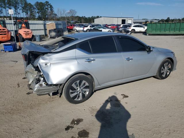 1N4BL4BV0KC207902 - 2019 NISSAN ALTIMA S SILVER photo 3