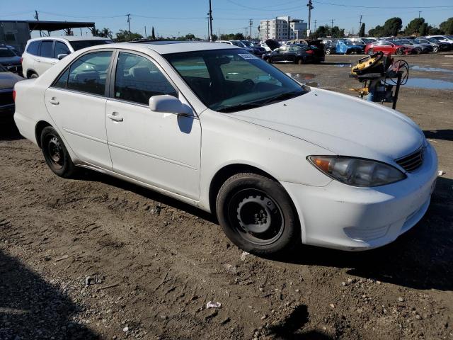 4T1BE32K56U683126 - 2006 TOYOTA CAMRY LE WHITE photo 4