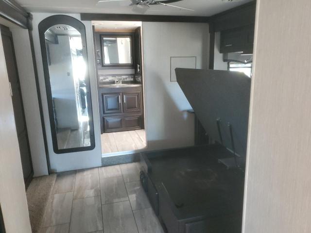 4UZACHFE4MCMS3628 - 2021 FREIGHTLINER CHASSIS XC ორფეროვანი ფოტო 9