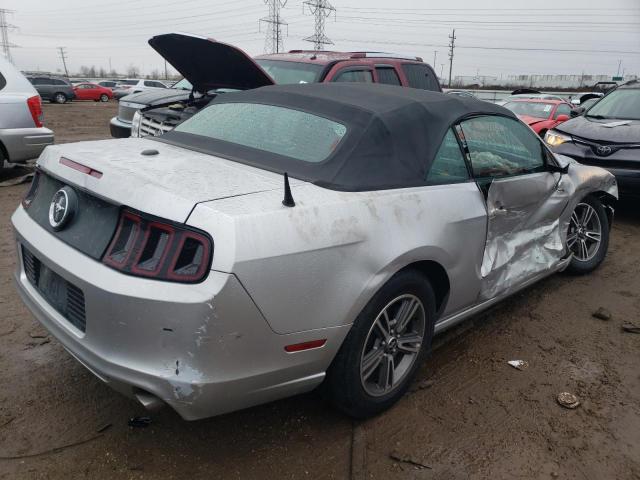 1ZVBP8EM0D5202891 - 2013 FORD MUSTANG SILVER photo 3