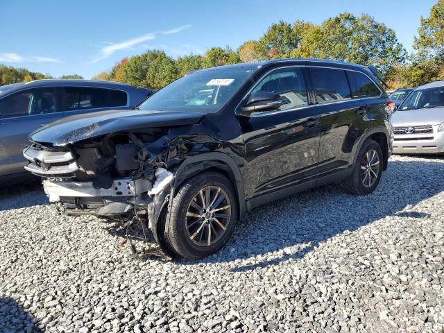 2019 TOYOTA HIGHLANDER SE, 