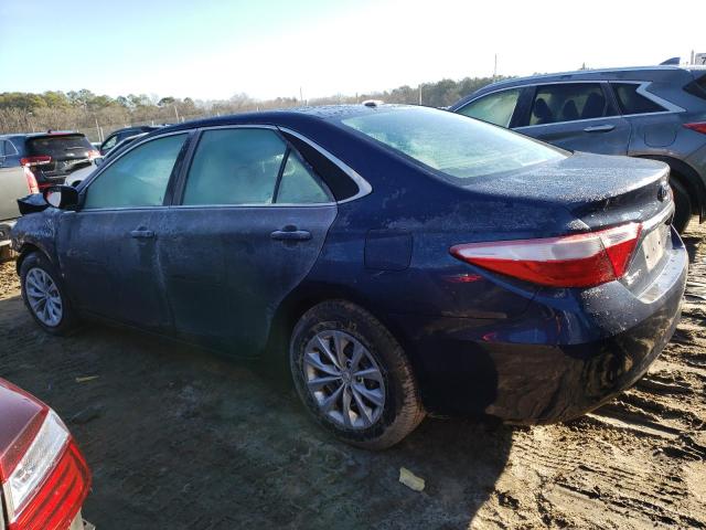 4T4BF1FK6FR452463 - 2015 TOYOTA CAMRY LE BLUE photo 2