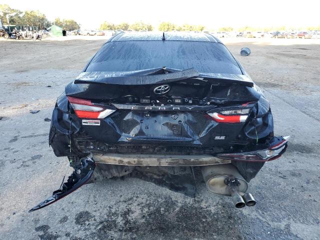 4T1G11AK8MU581808 - 2021 TOYOTA CAMRY SE 黑色 照片 6