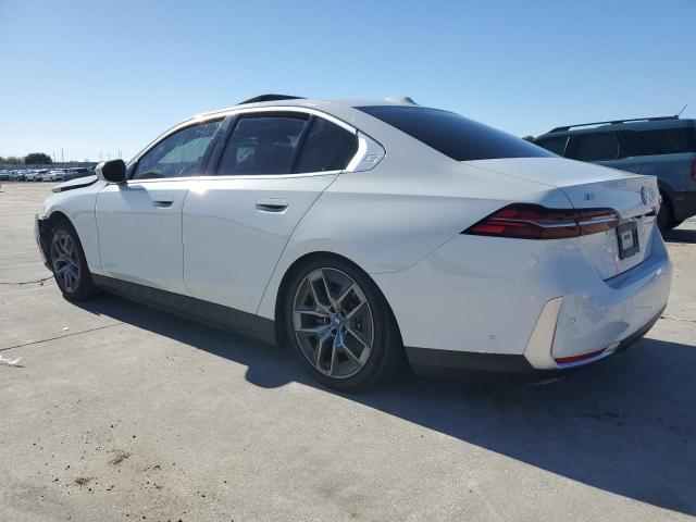 WBY33FK05RCR35352 - 2024 BMW I5 EDRIVE 40 WHITE photo 2