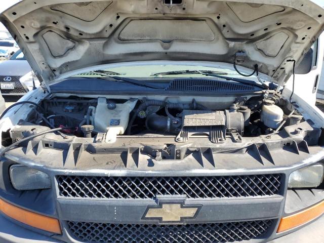 1GCSGAFX5B1119304 - 2011 CHEVROLET EXPRESS G1 白色 照片 12