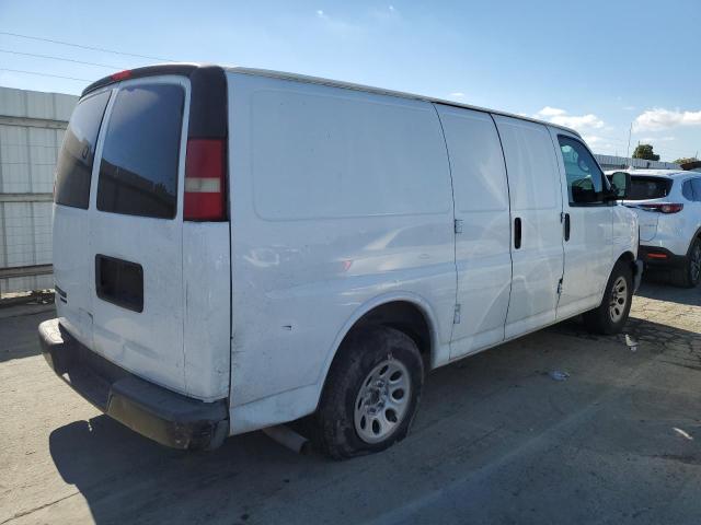 1GCSGAFX5B1119304 - 2011 CHEVROLET EXPRESS G1 白色 照片 3