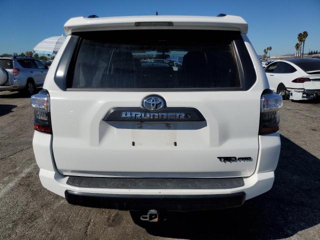 JTEBU5JR2H5443994 - 2017 TOYOTA 4RUNNER SR5/SR5 PREMIUM WHITE photo 6