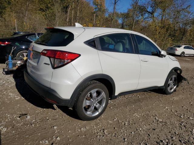 3CZRU6H3XNM709045 - 2022 HONDA HR-V LX WHITE photo 3