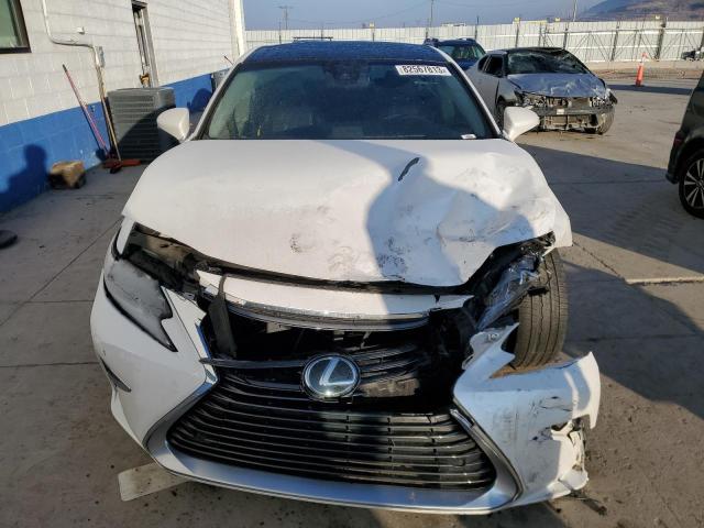 58ABK1GG6GU031479 - 2016 LEXUS ES 350 WHITE photo 5