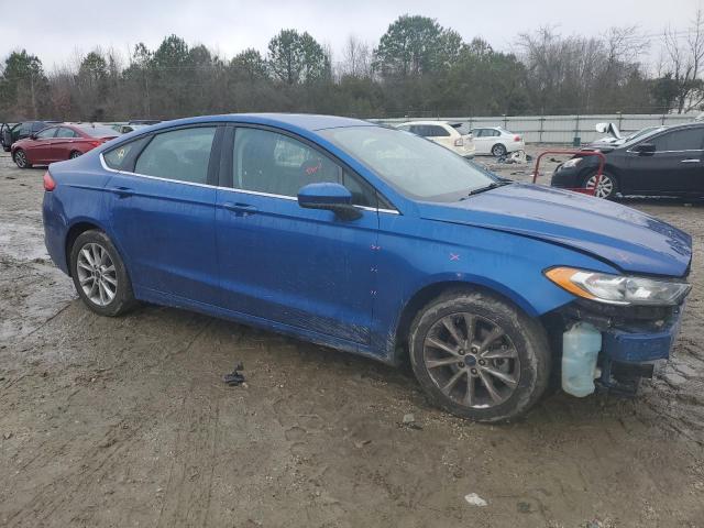 3FA6P0H75HR319256 - 2017 FORD FUSION SE BLUE photo 4