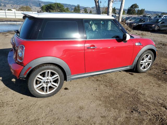 WMWSV3C54BTY12872 - 2011 MINI COOPER S RED photo 3