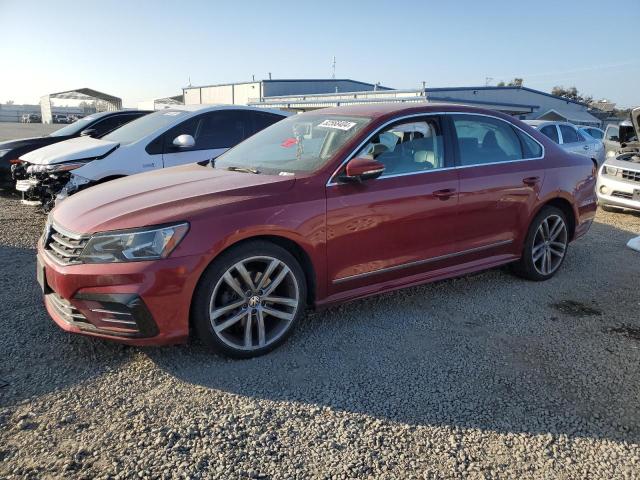 1VWDT7A32HC047659 - 2017 VOLKSWAGEN PASSAT R-LINE წითელი ფოტო 1
