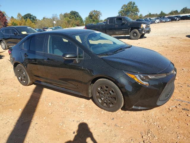 5YFEPMAE5MP165847 - 2021 TOYOTA COROLLA LE შავი ფოტო 4