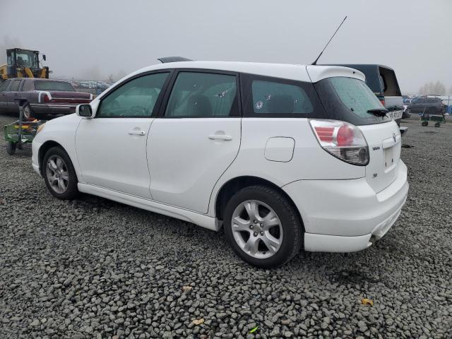 2T1KR30E17C670118 - 2007 TOYOTA COROLLA MA XR WHITE photo 2