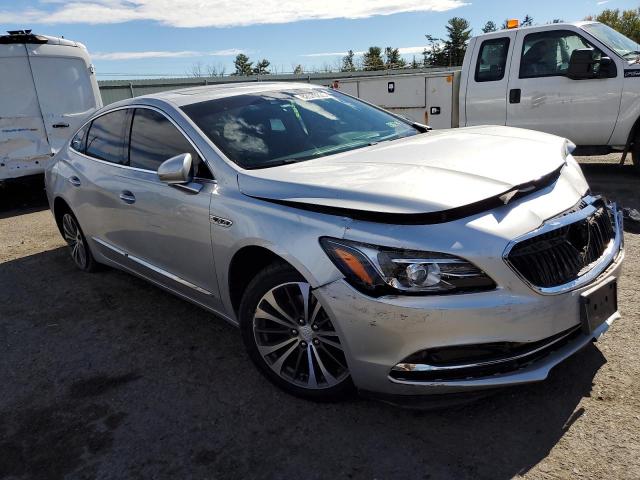 1G4ZR5SS6JU138138 - 2018 BUICK LACROSSE PREMIUM Сріблястий фото 4