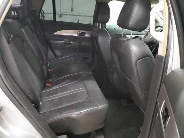 2LMDJ6JK7DBL48819 - 2013 LINCOLN MKX SILVER photo 11