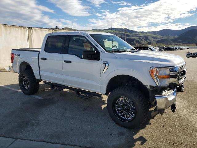 1FTFW1E51MFB95998 - 2021 FORD F150 SUPERCREW WHITE photo 4