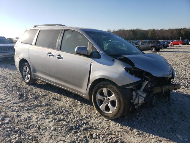 5TDKK3DC1ES488145 - 2014 TOYOTA SIENNA LE SILVER photo 4