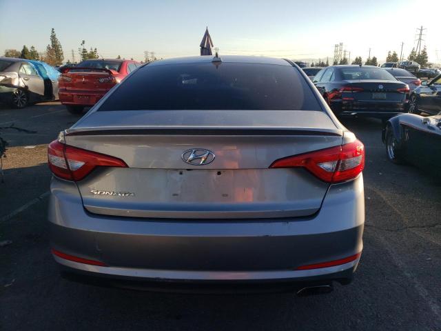 5NPE24AF7HH557321 - 2017 HYUNDAI SONATA SE SILVER photo 6