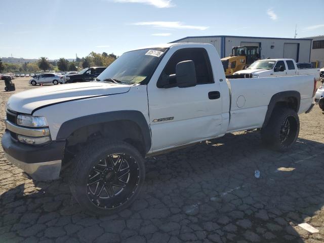 2001 CHEVROLET SILVERADO C2500 HEAVY DUTY, 