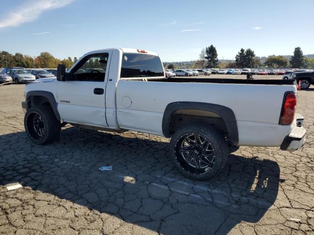 1GCHC24U81E235012 - 2001 CHEVROLET SILVERADO C2500 HEAVY DUTY WHITE photo 2