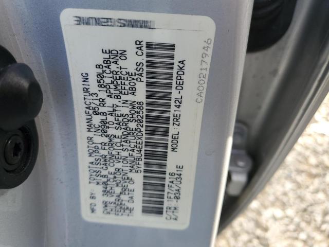 5YFBU4EEXDP202588 - 2013 TOYOTA CAROLLA BASE SILVER photo 12