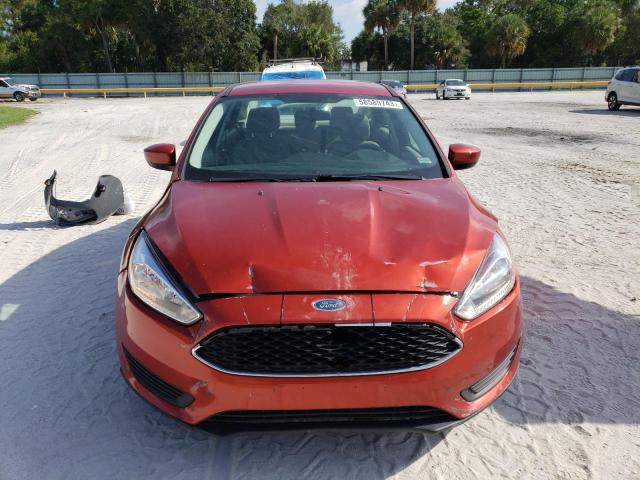 1FADP3F26JL252980 - 2018 FORD FOCUS SE RED photo 5