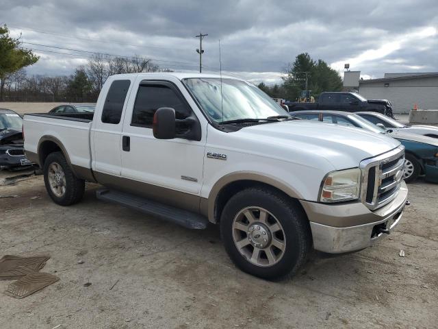 1FTSX20P96EB70351 - 2006 FORD F250 SUPER DUTY WHITE photo 4