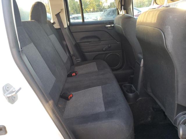 1C4NJPBB3FD203685 - 2015 JEEP PATRIOT SPORT WHITE photo 10