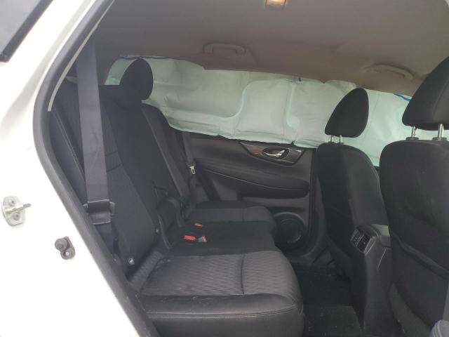 KNMAT2MT7JP525495 - 2018 NISSAN ROGUE S Білий фото 11
