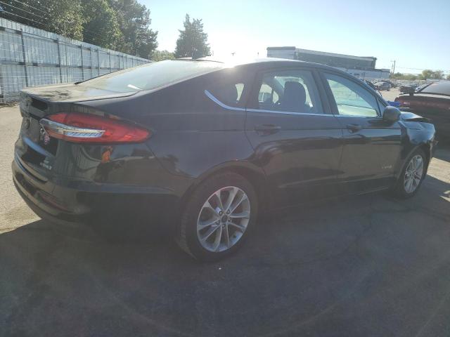 3FA6P0LU0KR196857 - 2019 FORD FUSION SE BLACK photo 3