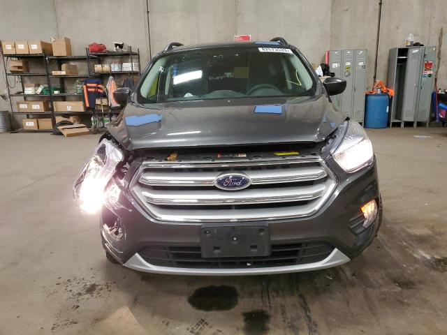 1FMCU9GD1JUD59653 - 2018 FORD ESCAPE SE GRAY photo 5