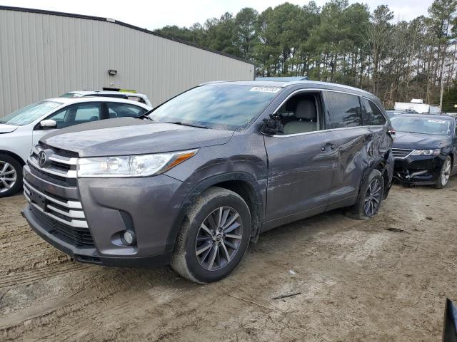 5TDJZRFH9HS468510 - 2017 TOYOTA HIGHLANDER SE GRAY photo 1