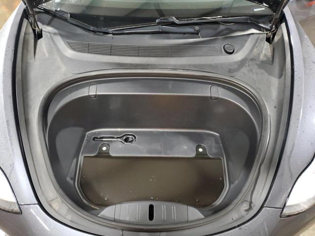 5YJ3E1EB4JF087354 - 2018 TESLA MODEL 3 ნაცრისფერი ფოტო 11