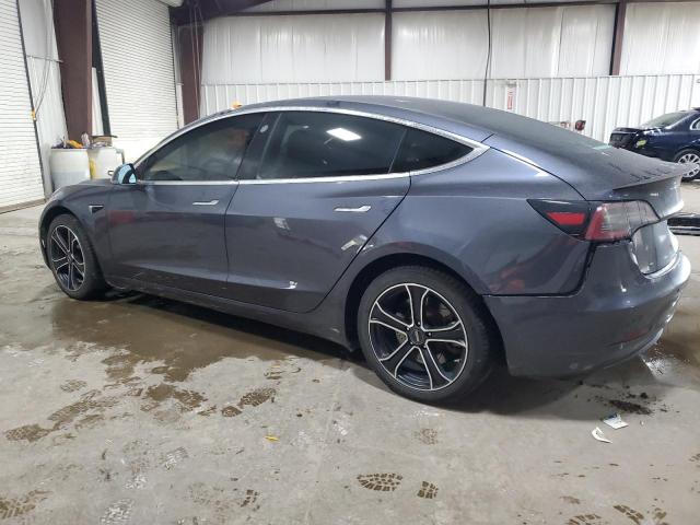 5YJ3E1EB4JF087354 - 2018 TESLA MODEL 3 ნაცრისფერი ფოტო 2