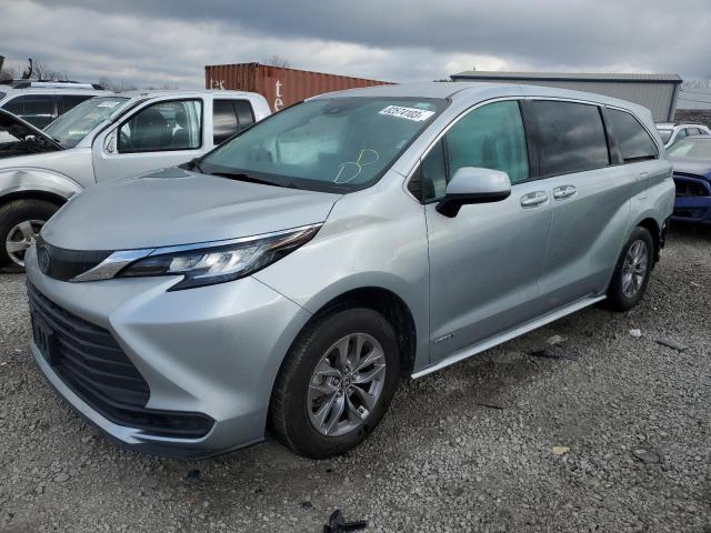 5TDKRKEC3MS017052 - 2021 TOYOTA SIENNA LE SILVER photo 1