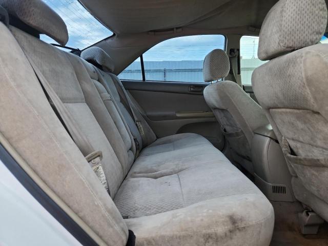 4T1BE32K64U267177 - 2004 TOYOTA CAMRY LE 白色 照片 10