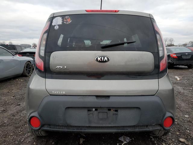 KNDJP3A58F7134007 - 2015 KIA SOUL + GRAY photo 6