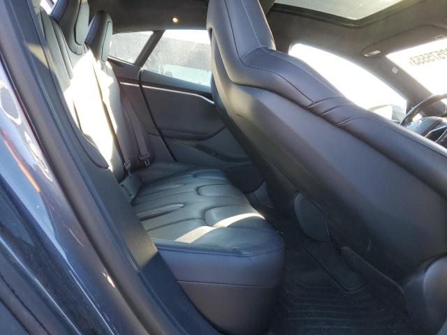 5YJSA1E46GF136264 - 2016 TESLA MODEL S ნაცრისფერი ფოტო 10