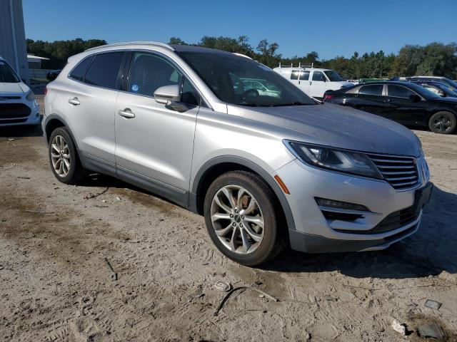 5LMCJ2C91JUL20690 - 2018 LINCOLN MKC SELECT Argent photo 4