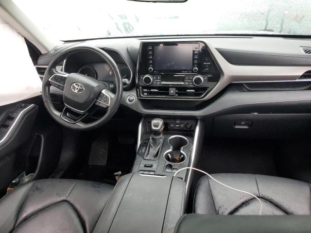 5TDGZRBH1MS066068 - 2021 TOYOTA HIGHLANDER XLE GRAY photo 8