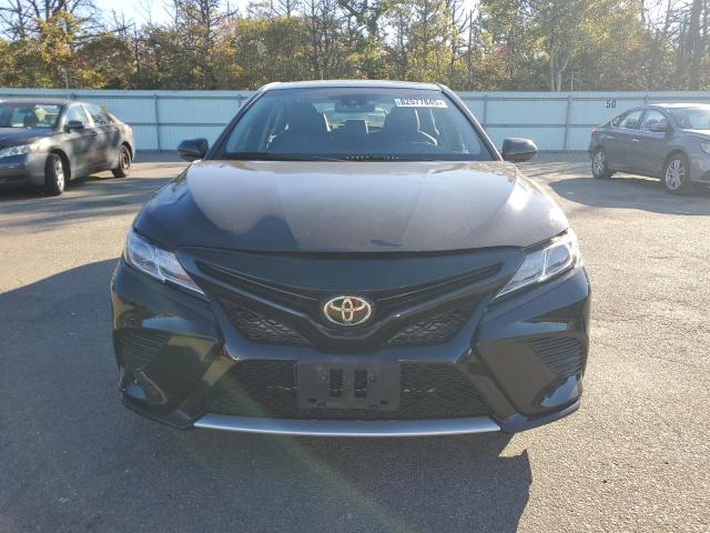 JTNB11HK6J3039723 - 2018 TOYOTA CAMRY L BLACK photo 5