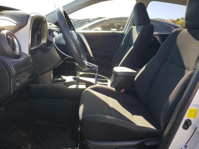JTMRFREVXDD007924 - 2013 TOYOTA RAV4 XLE WHITE photo 7
