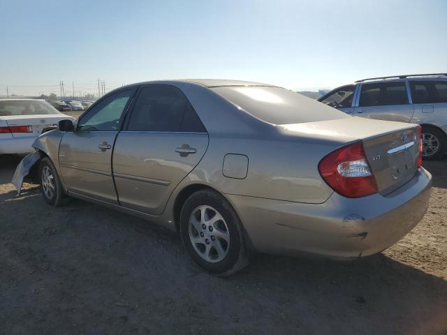 JTDBE32K640245515 - 2004 TOYOTA CAMRY LE TAN photo 2