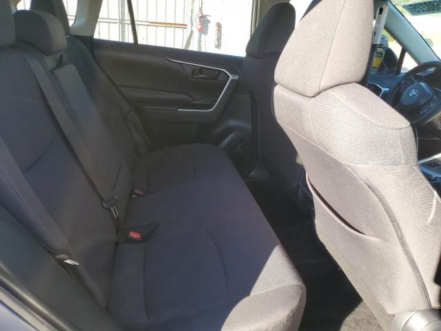 2T3F1RFV9KW036993 - 2019 TOYOTA RAV4 LE Plata foto 11